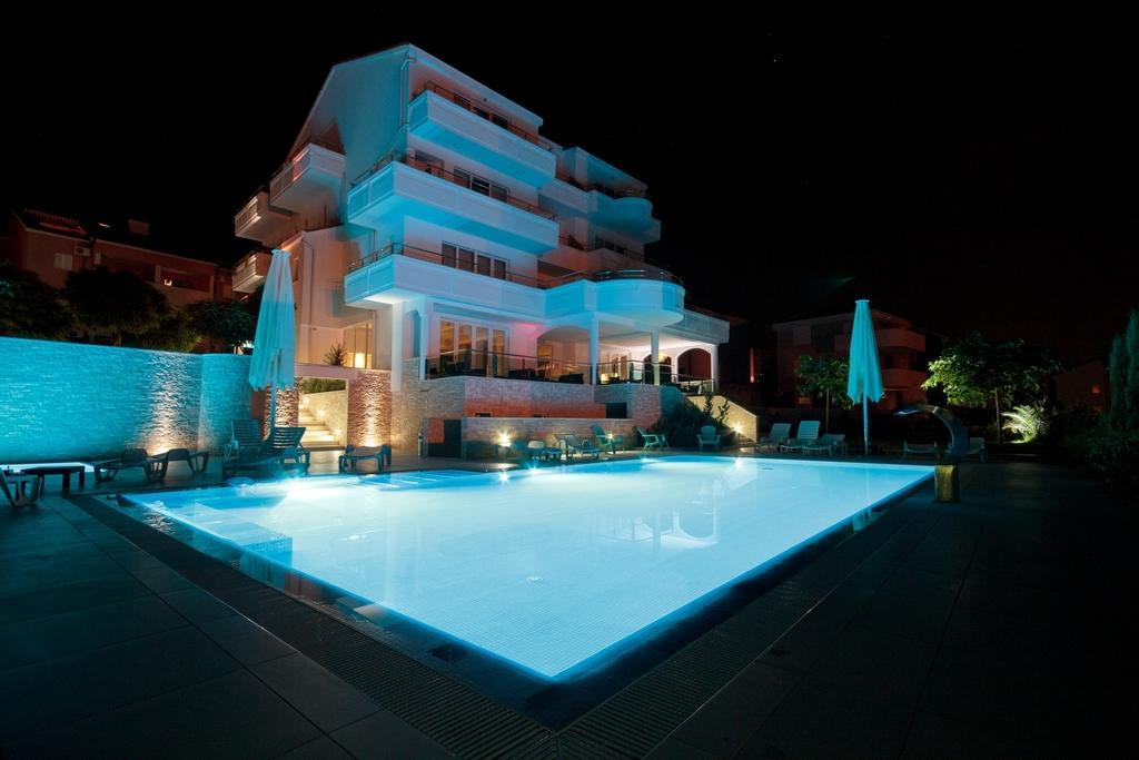 House Novalia Hotel Novalja Buitenkant foto